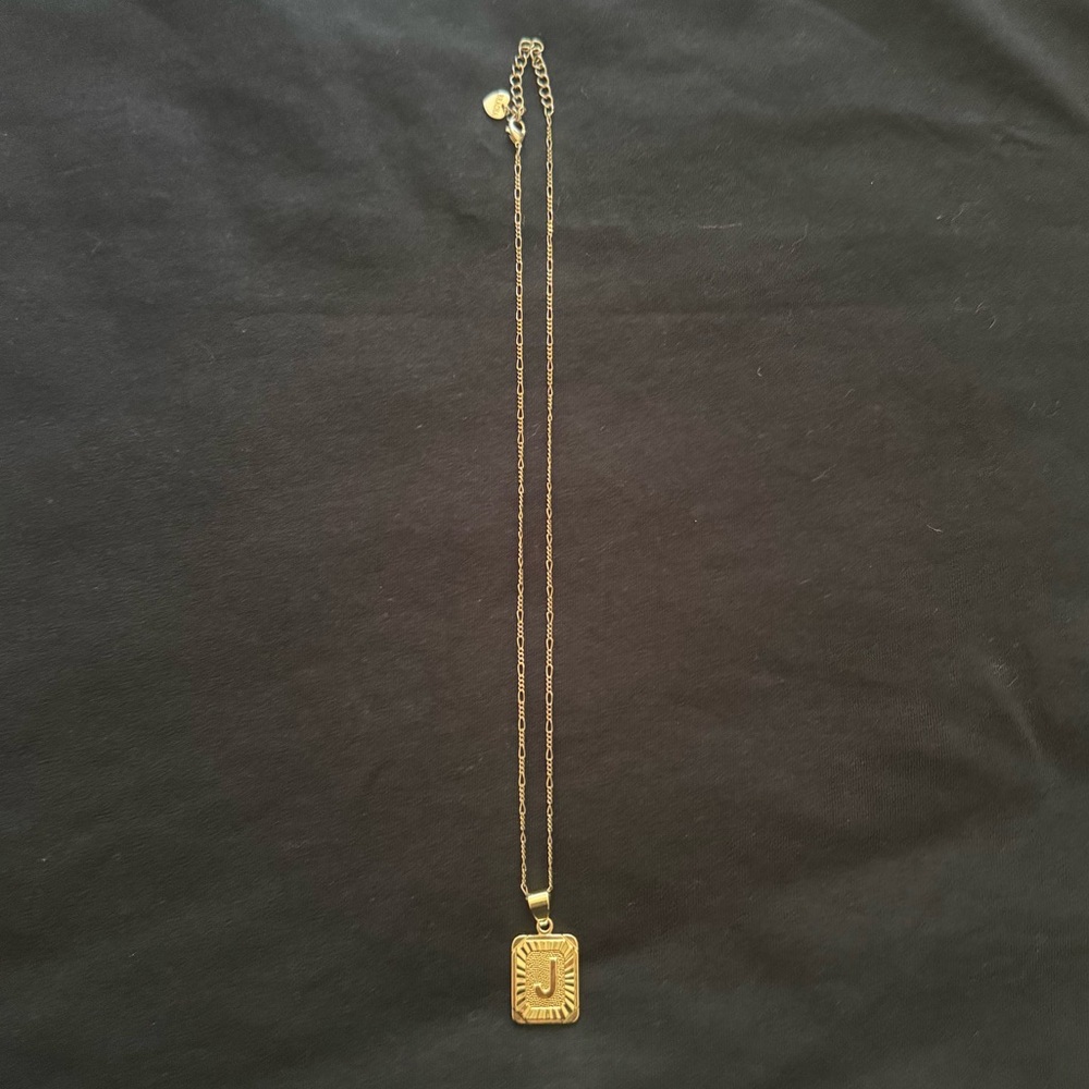 Bracha Initial Card necklace- Letter J - Picture 2 of 3